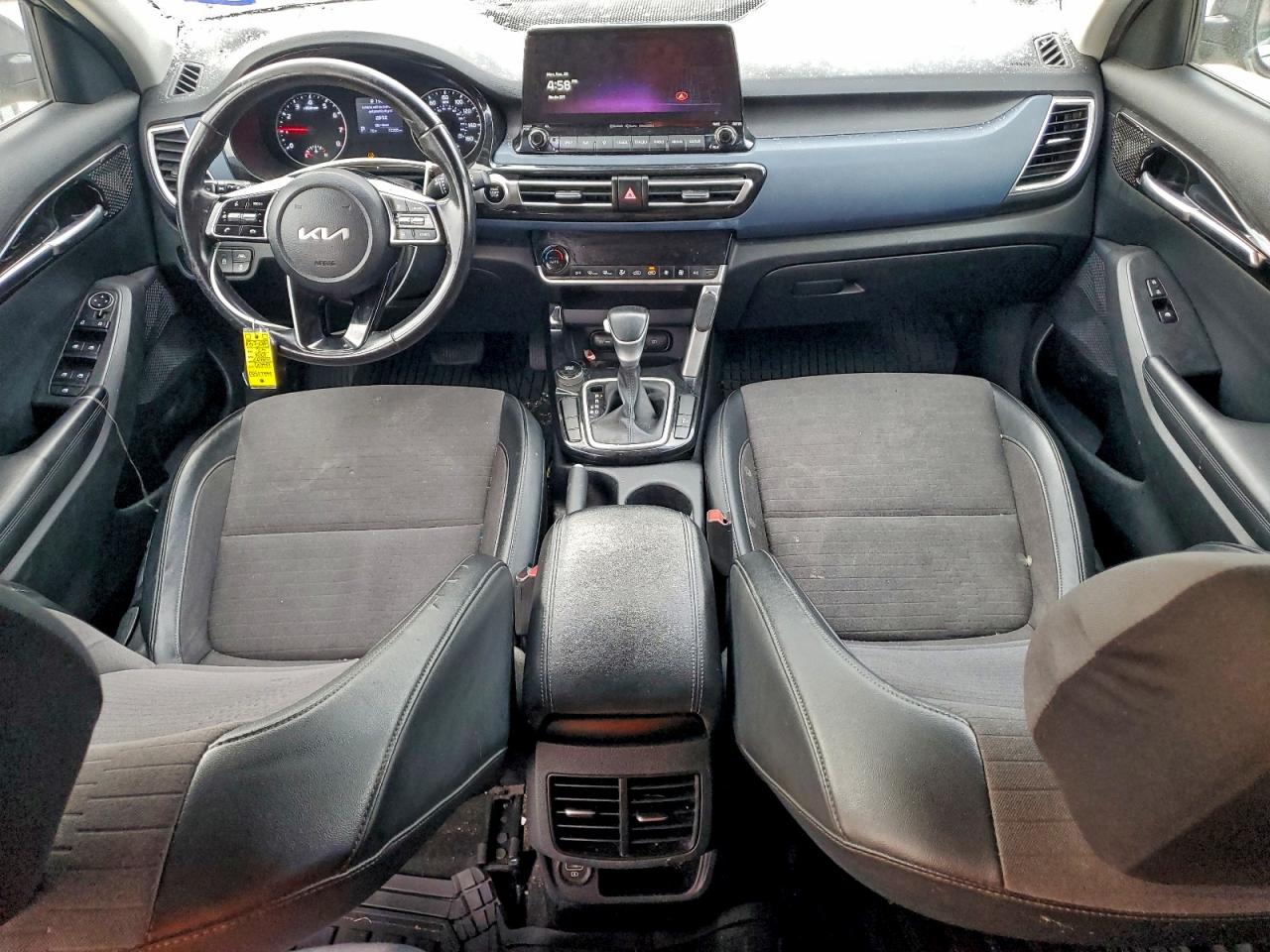 2023 KIA SELTOS S photo 8