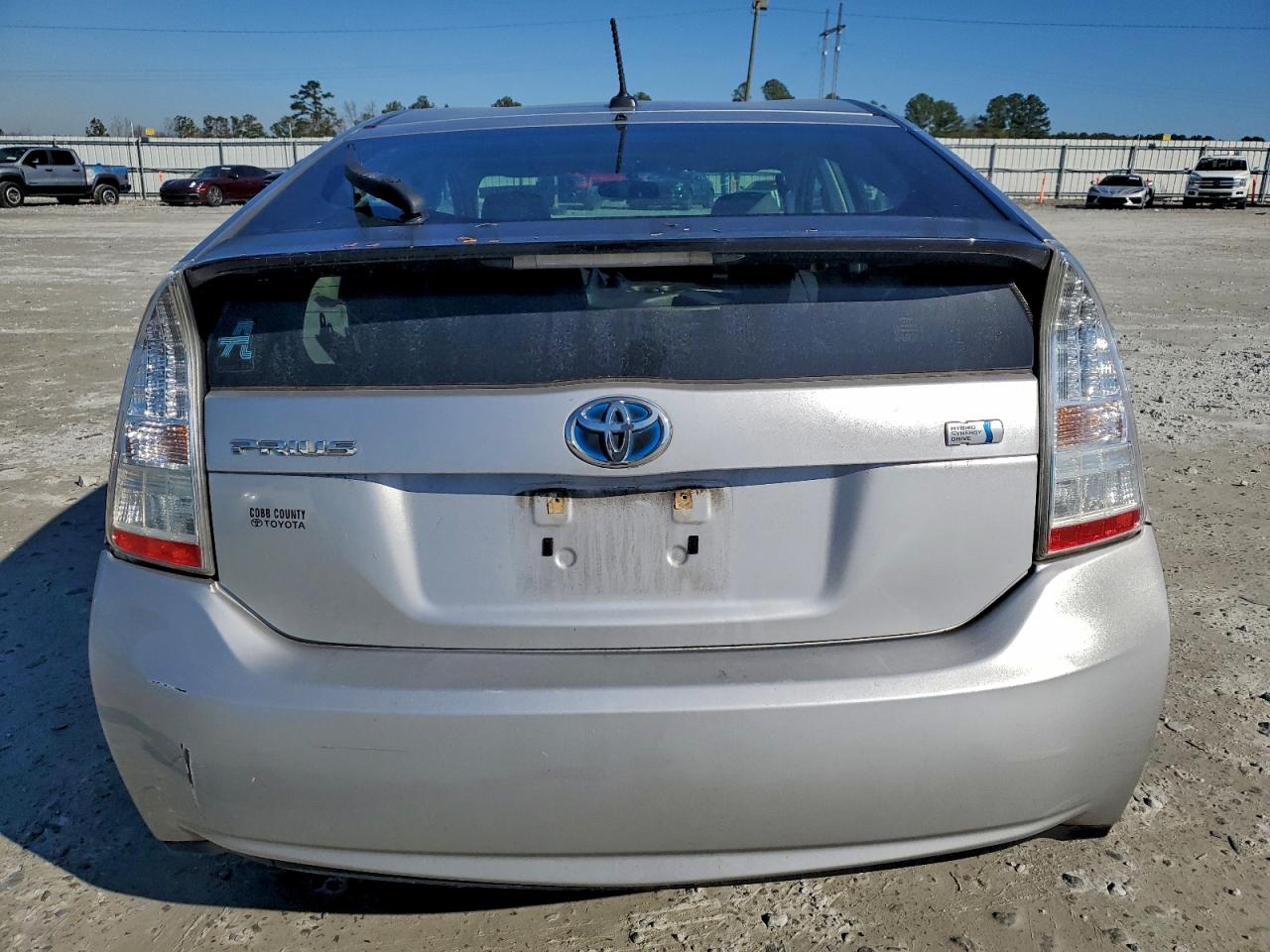 2011 TOYOTA PRIUS photo 6