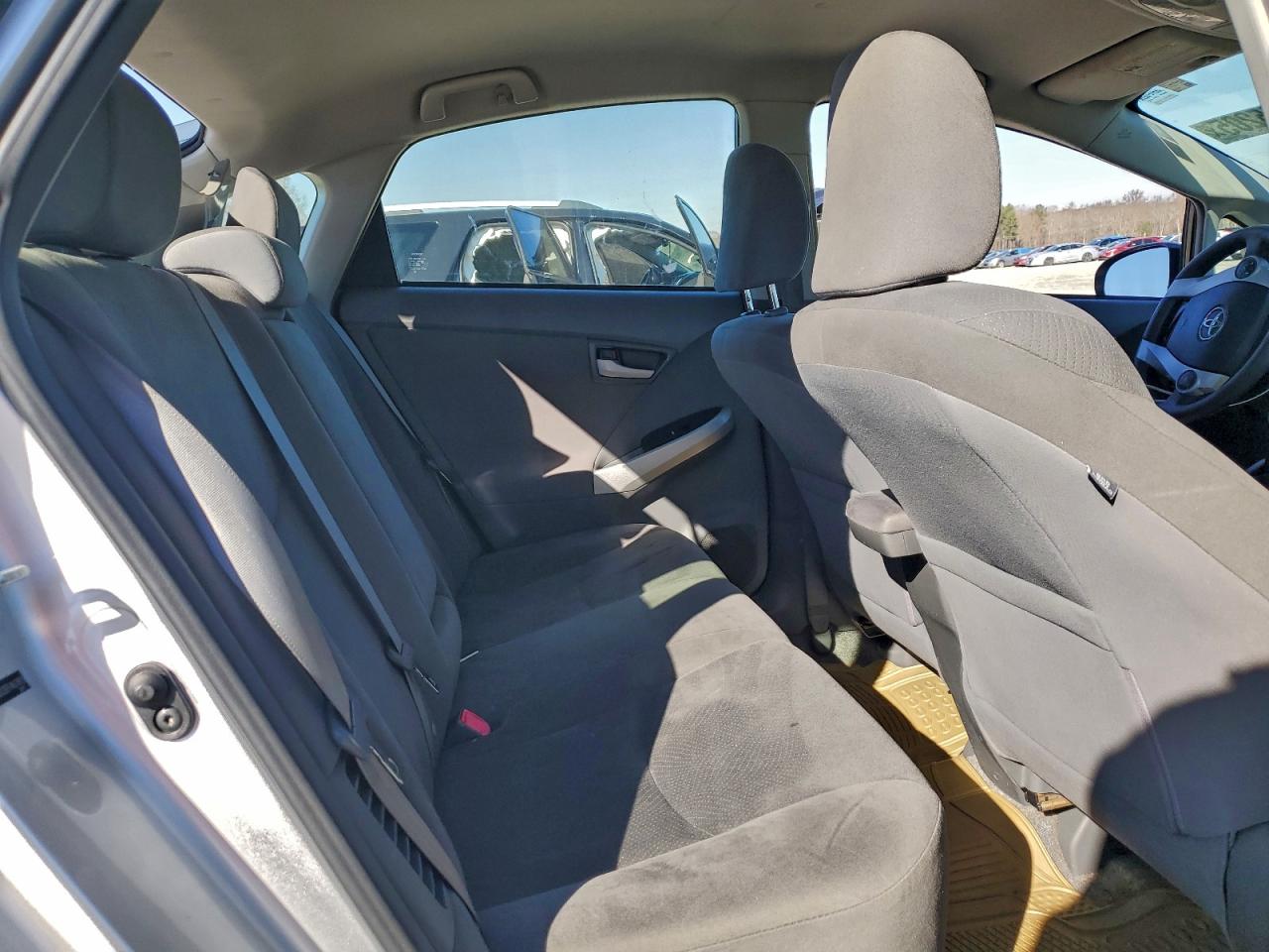 2011 TOYOTA PRIUS photo 10