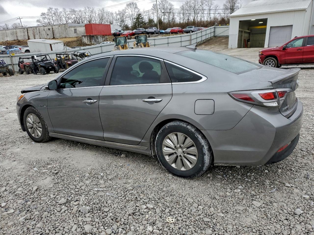 2017 HYUNDAI SONATA HYBRID photo 2