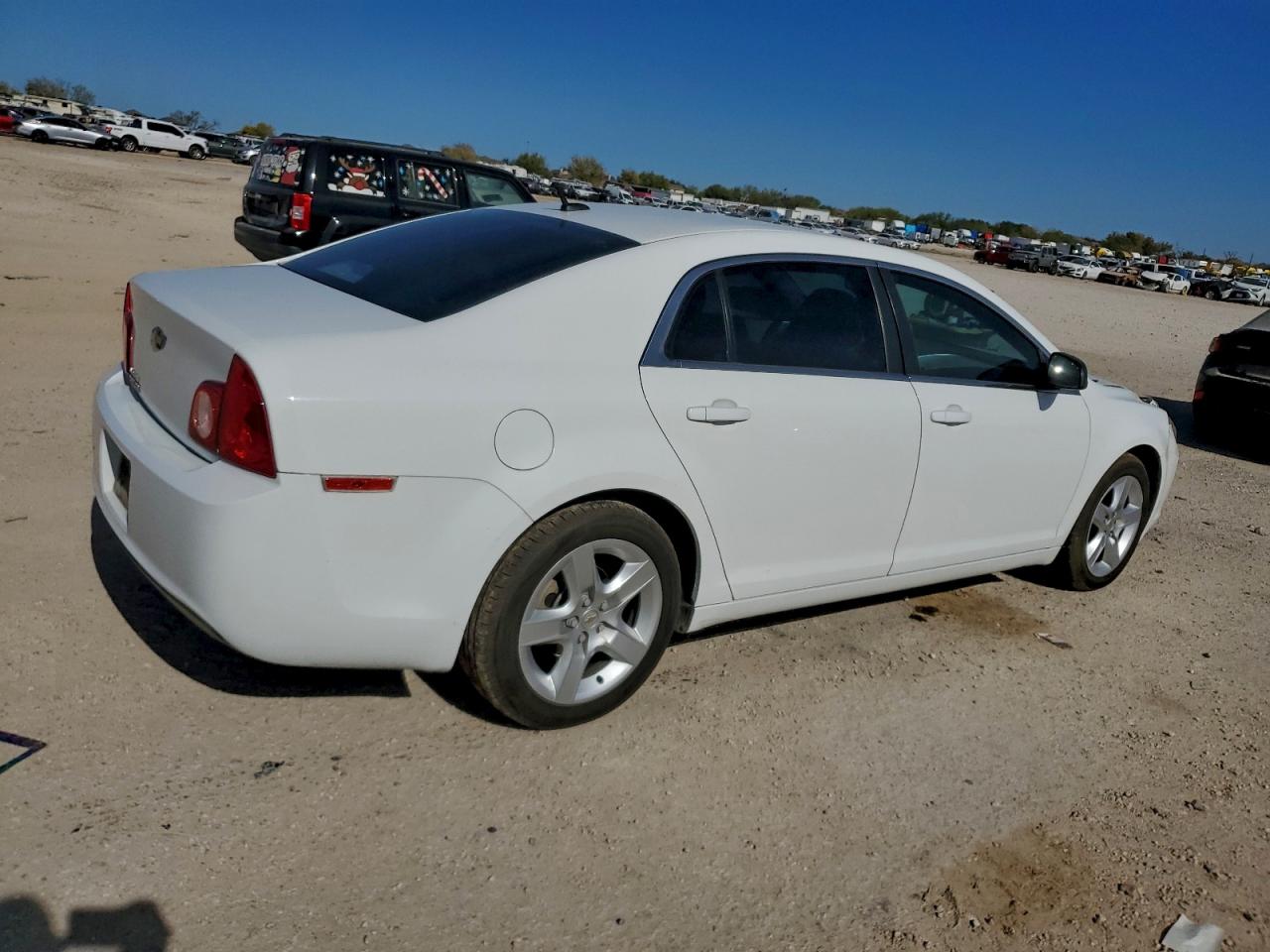 2011 CHEVROLET MALIBU LS photo 3