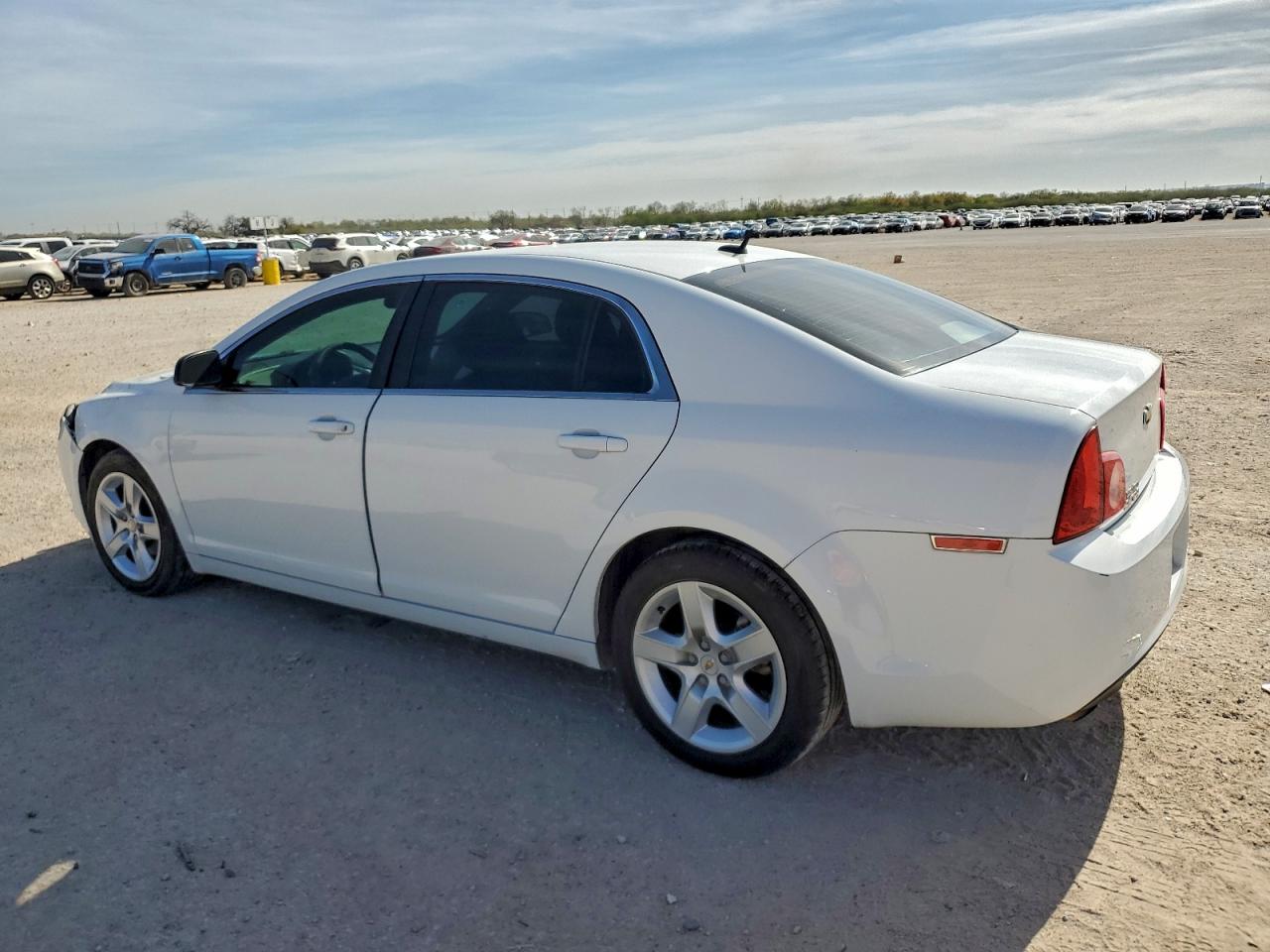 2011 CHEVROLET MALIBU LS photo 2