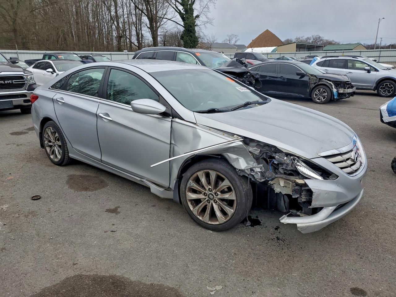2012 HYUNDAI SONATA SE photo 4
