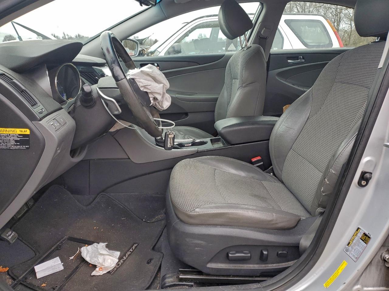 2012 HYUNDAI SONATA SE photo 7