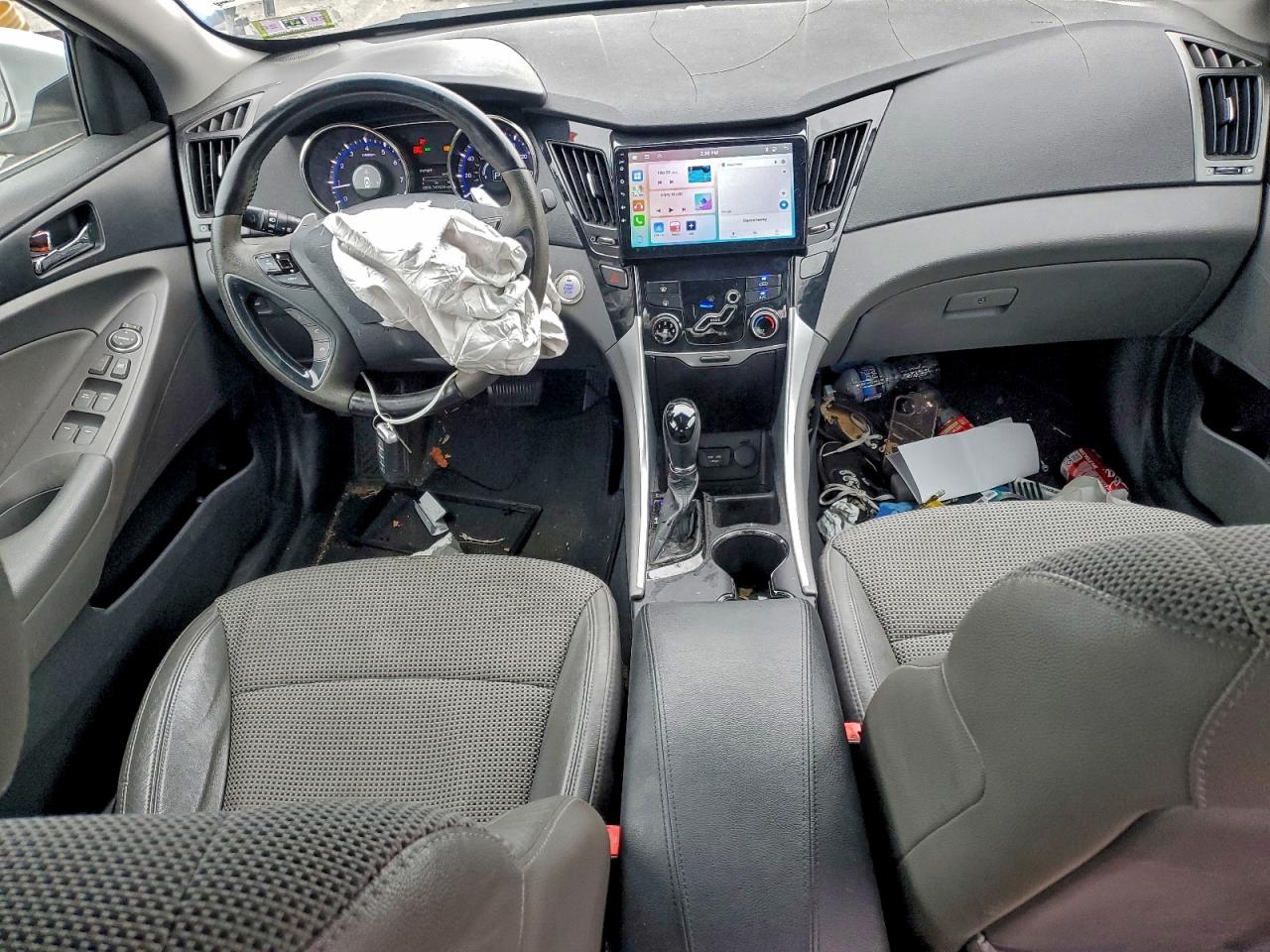 2012 HYUNDAI SONATA SE photo 8