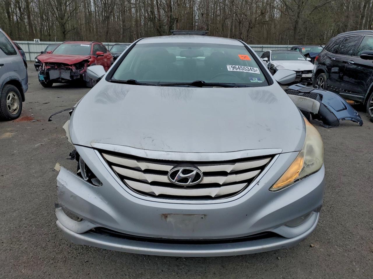 2012 HYUNDAI SONATA SE photo 5