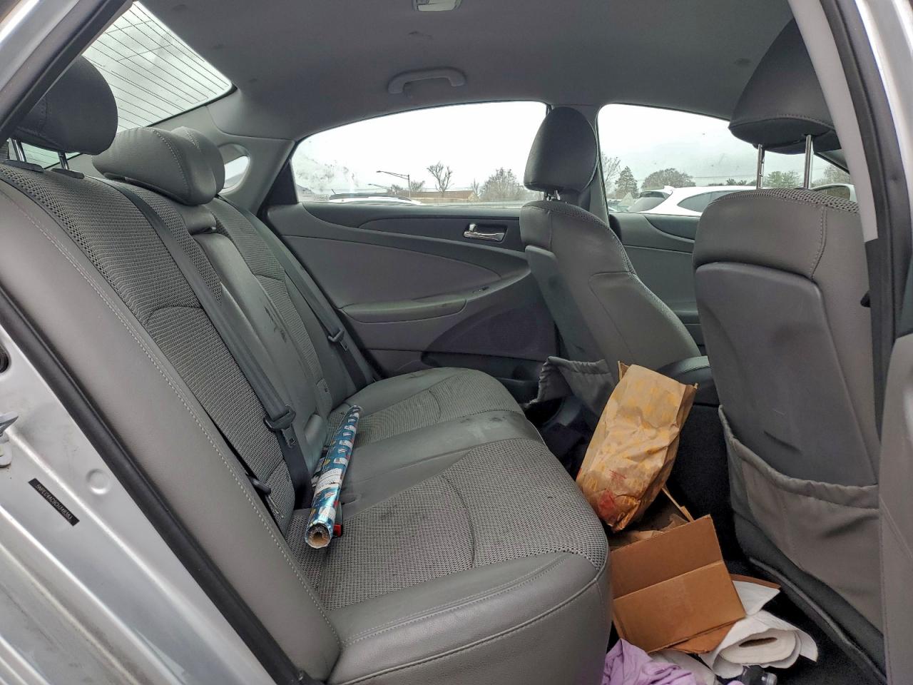 2012 HYUNDAI SONATA SE photo 10