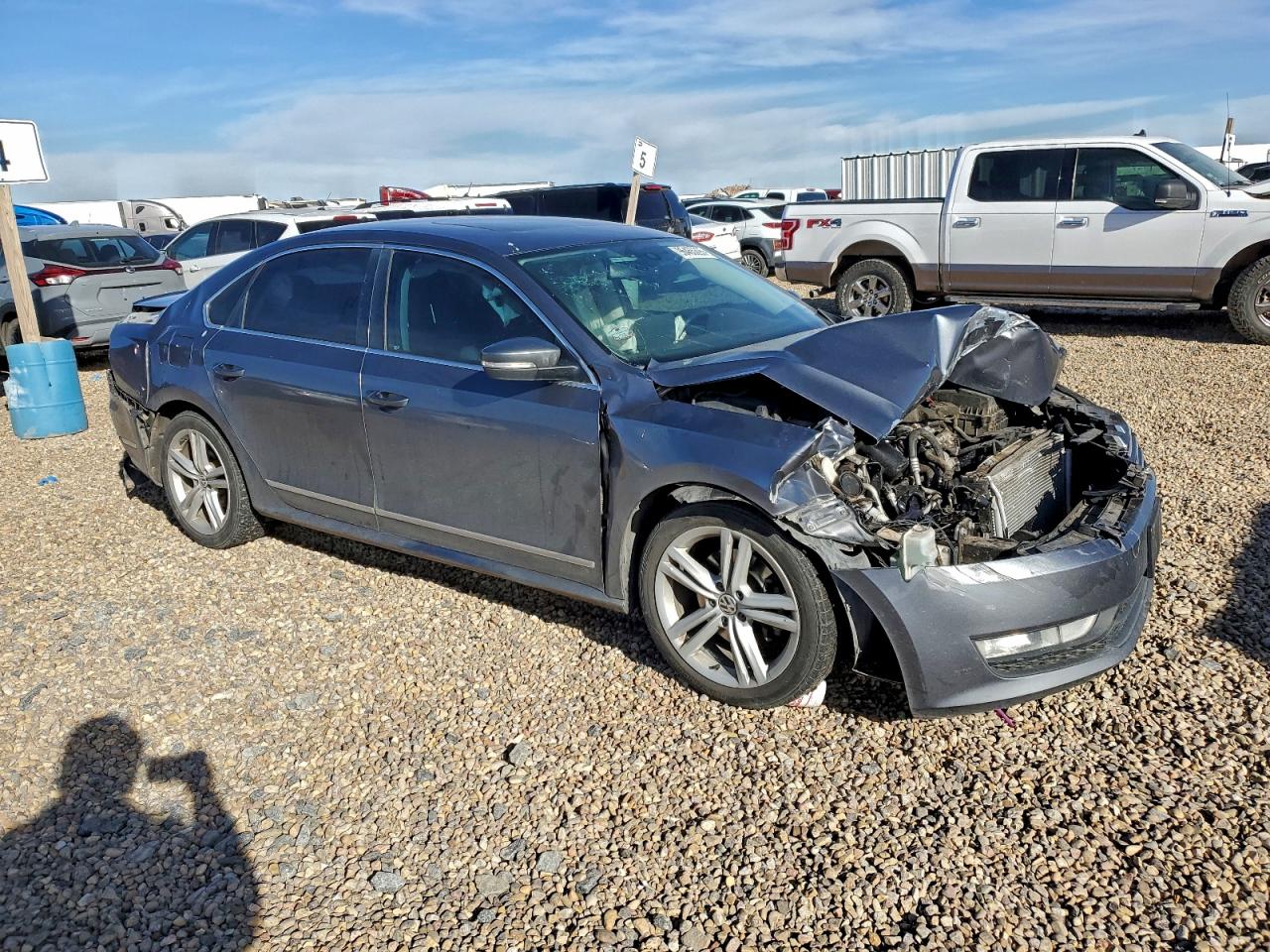2014 VOLKSWAGEN PASSAT SE photo 4
