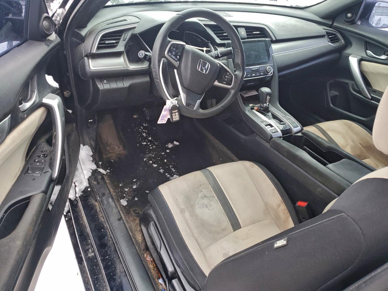2016 HONDA CIVIC EX photo 8