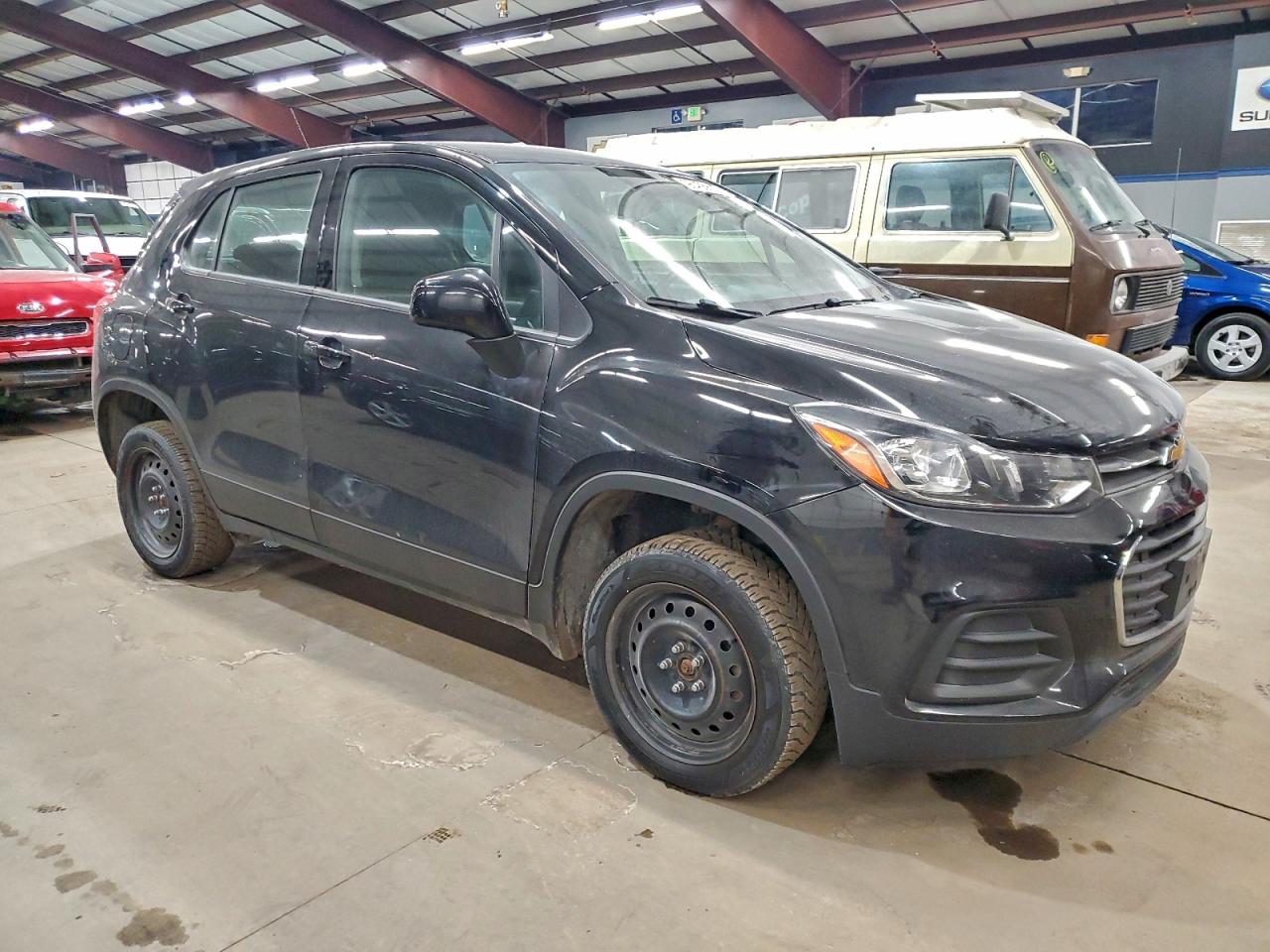 2019 CHEVROLET TRAX LS photo 4