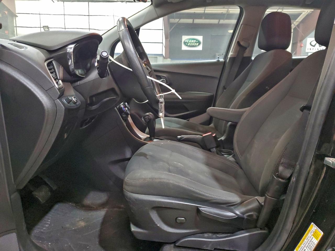 2019 CHEVROLET TRAX LS photo 7