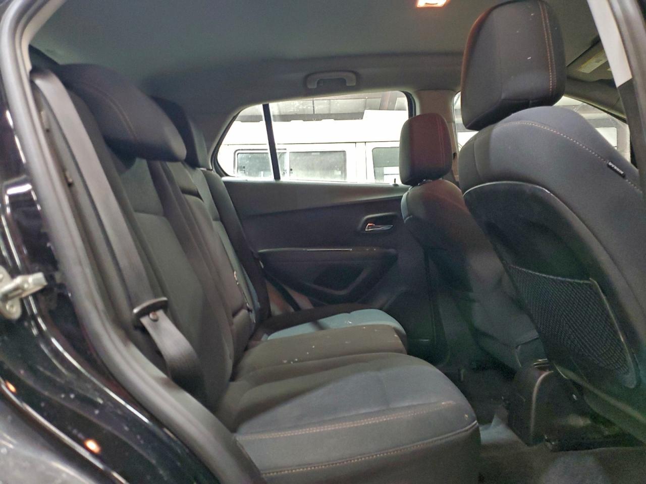 2019 CHEVROLET TRAX LS photo 11