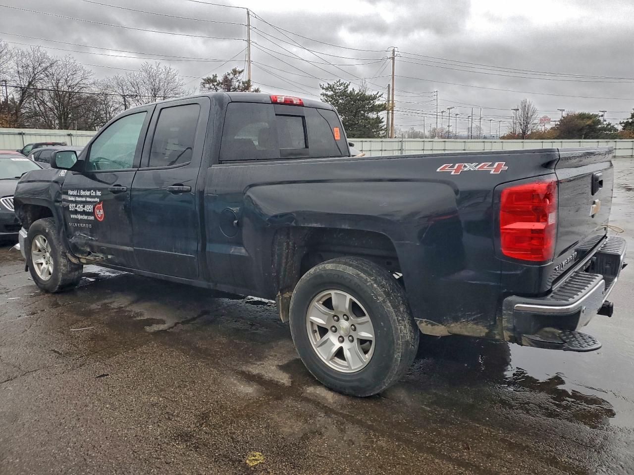 2015 CHEVROLET SILVERADO K1500 LT photo 2