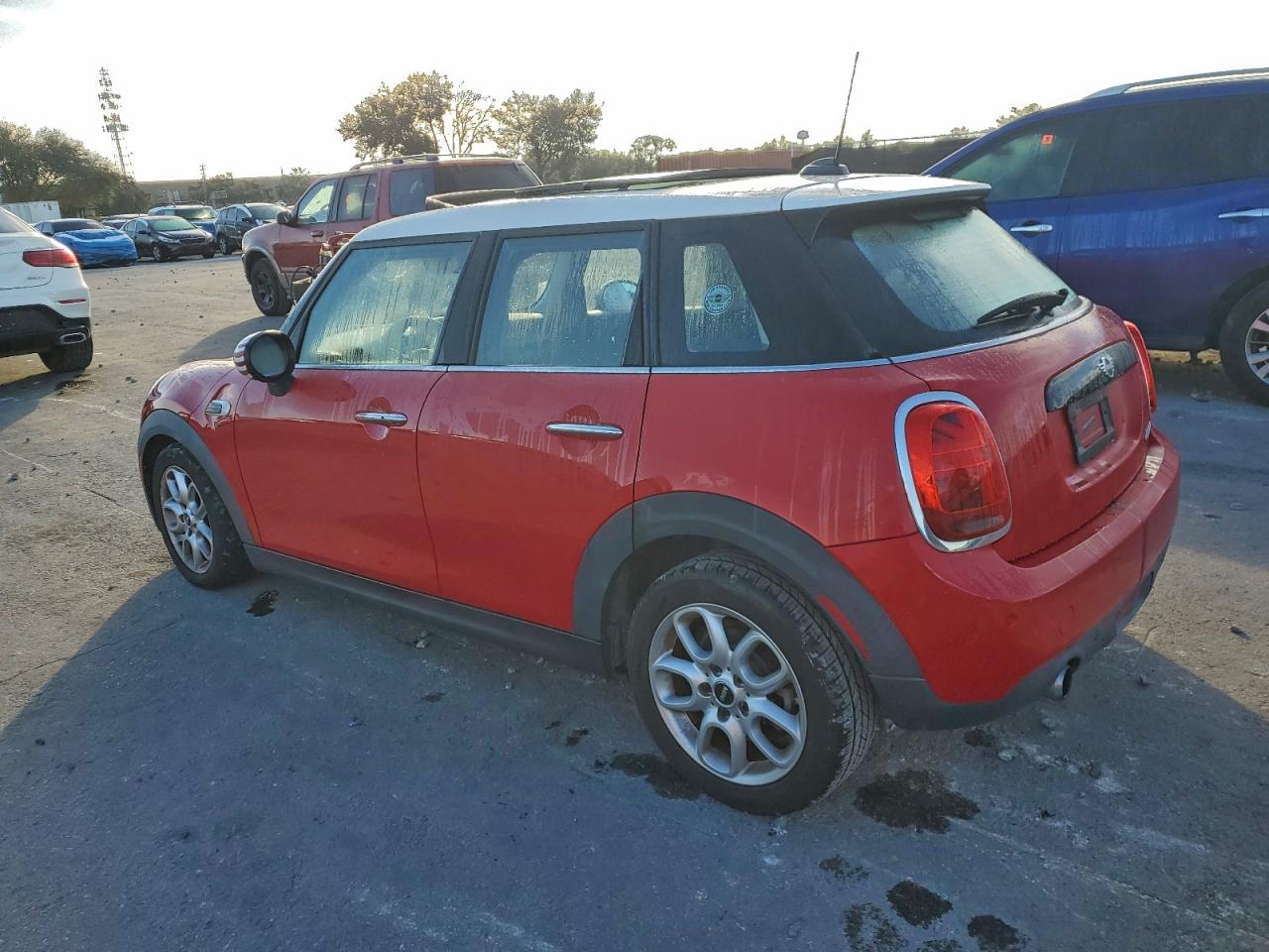 2019 MINI COOPER photo 2