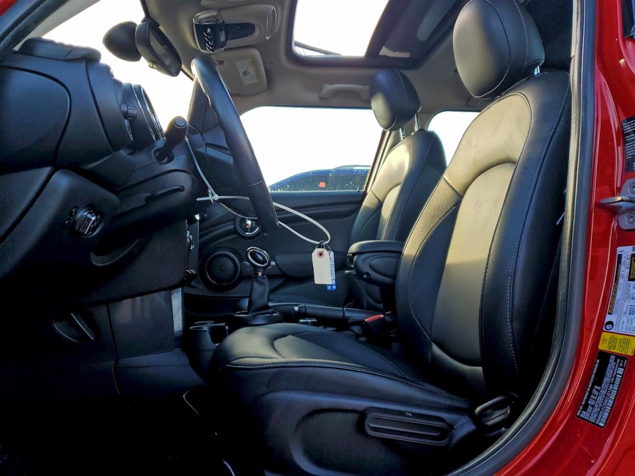 2019 MINI COOPER photo 7