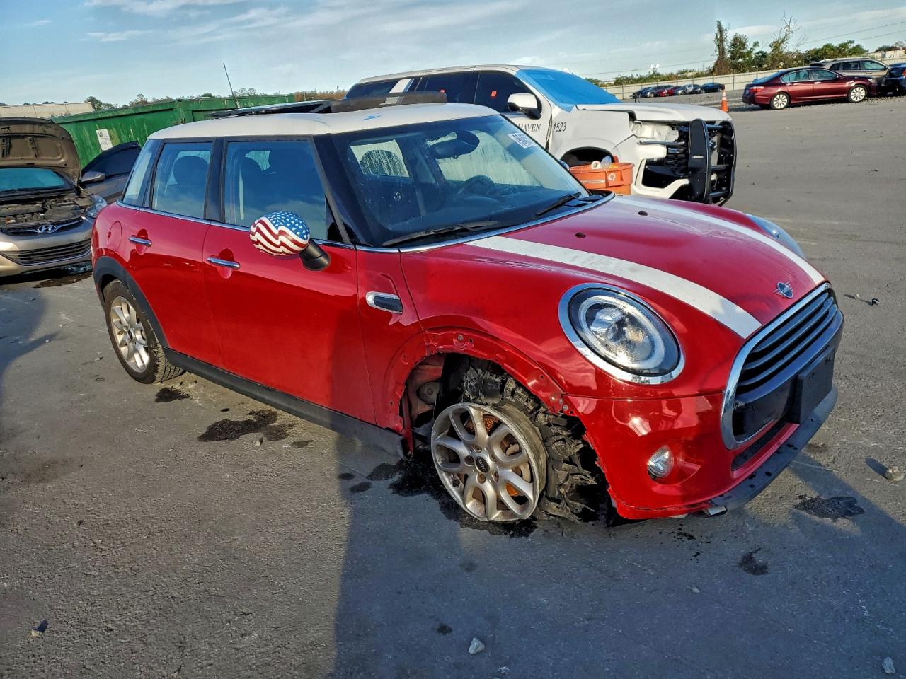 2019 MINI COOPER photo 4