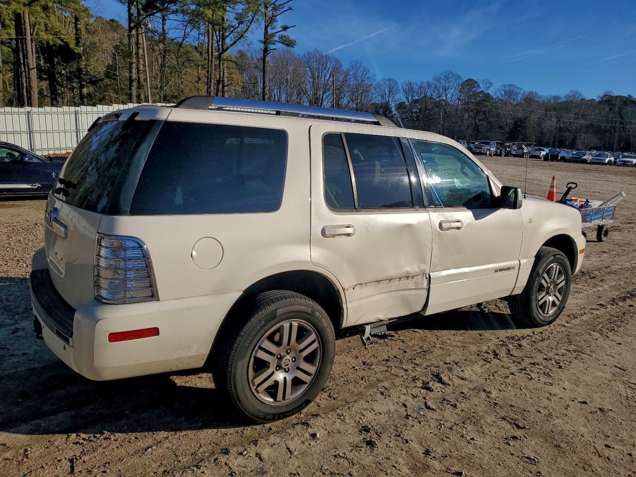 2008 MERCURY MOUNTAINEER PREMIER photo 3