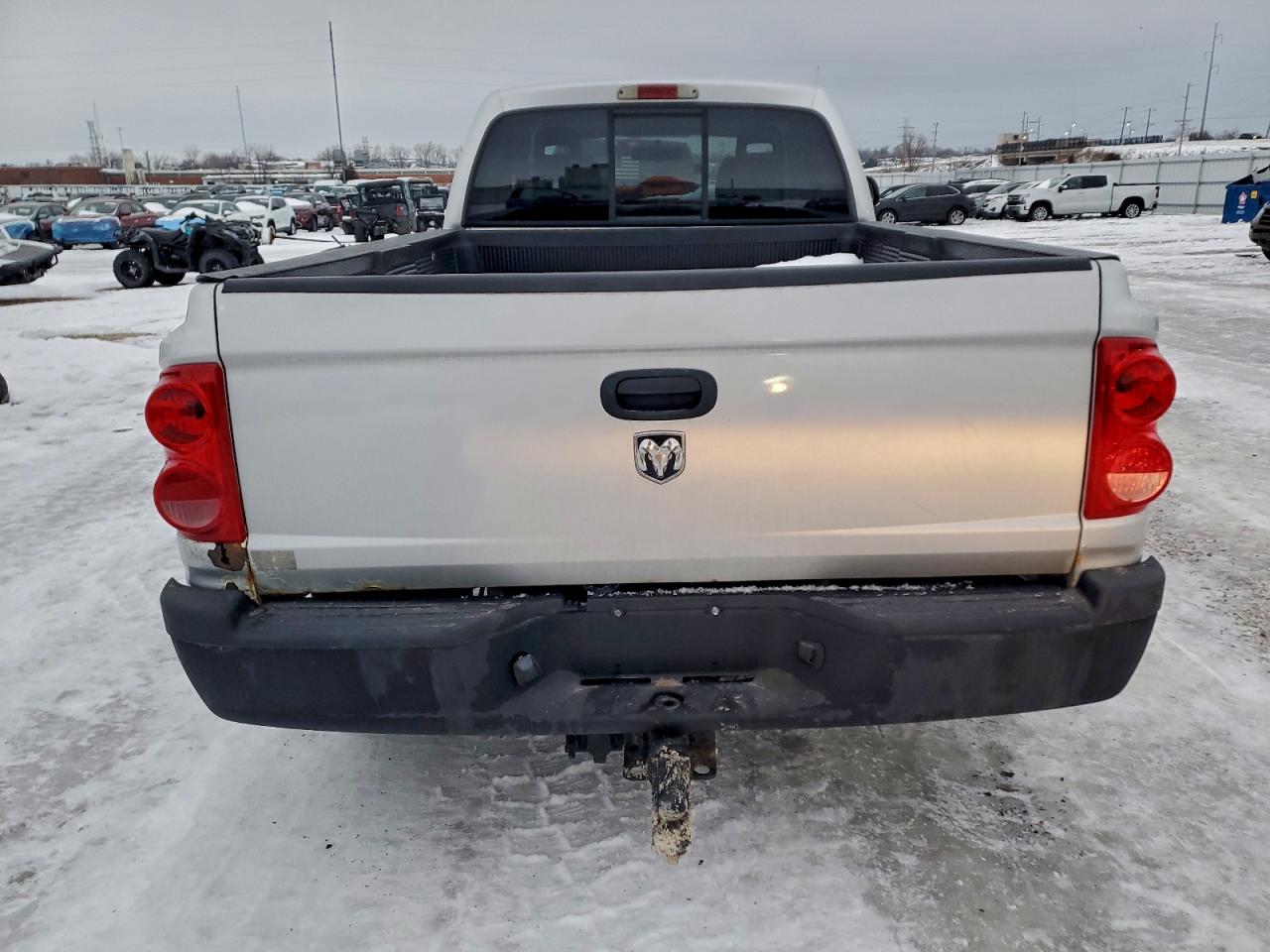 2005 DODGE DAKOTA SLT photo 6