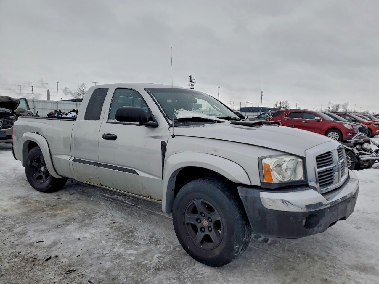 2005 DODGE DAKOTA SLT photo 4