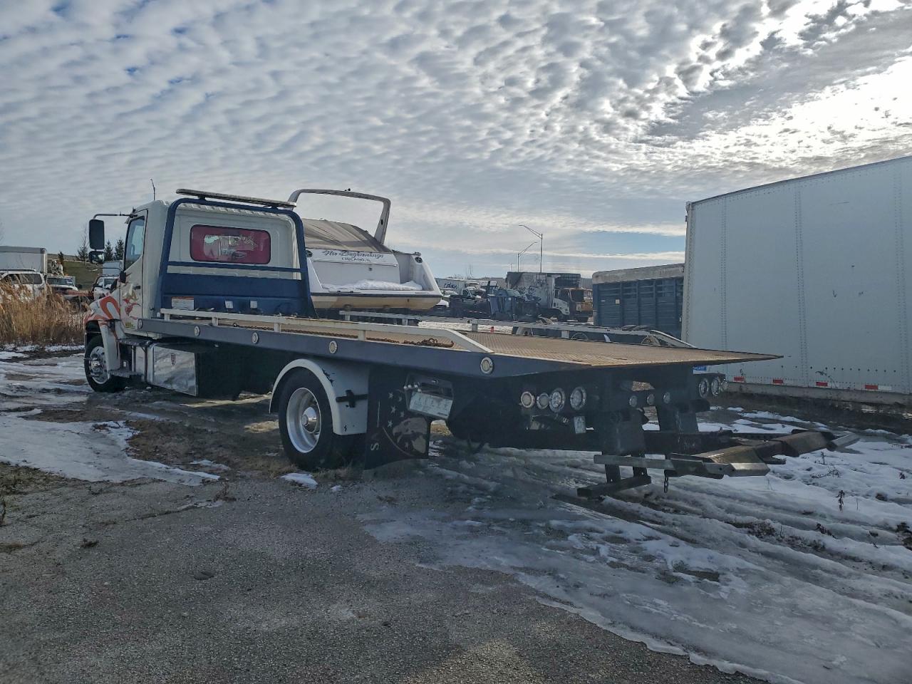 2014 HINO 258/268 ROLLBACK TRUCK photo 3