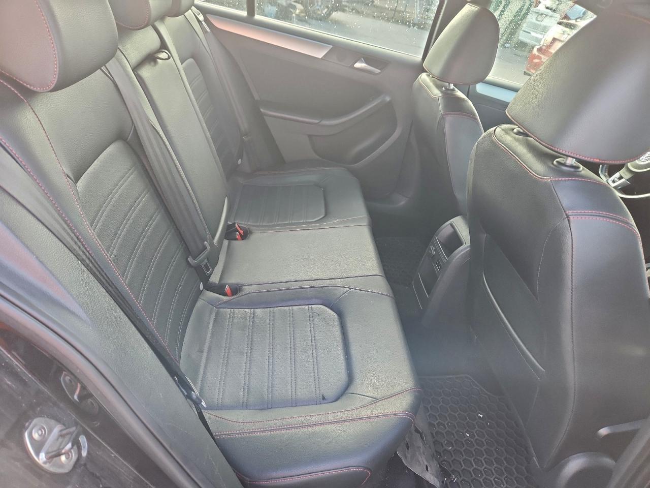 2013 VOLKSWAGEN JETTA GLI photo 10
