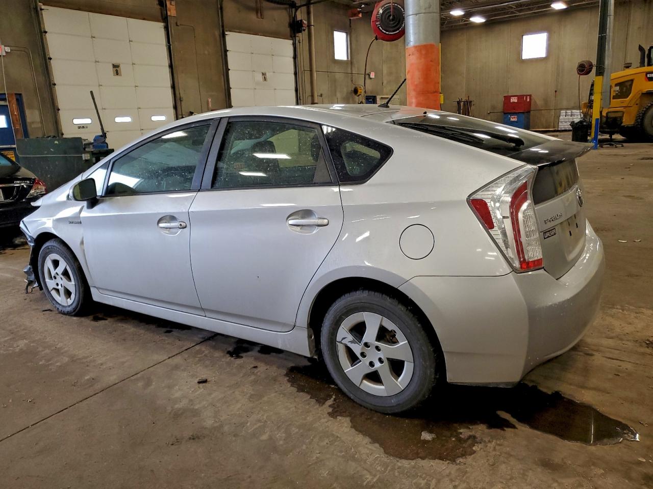 2012 TOYOTA PRIUS photo 2