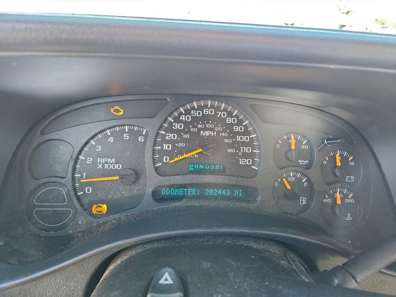 2004 CHEVROLET SILVERADO C1500 photo 9