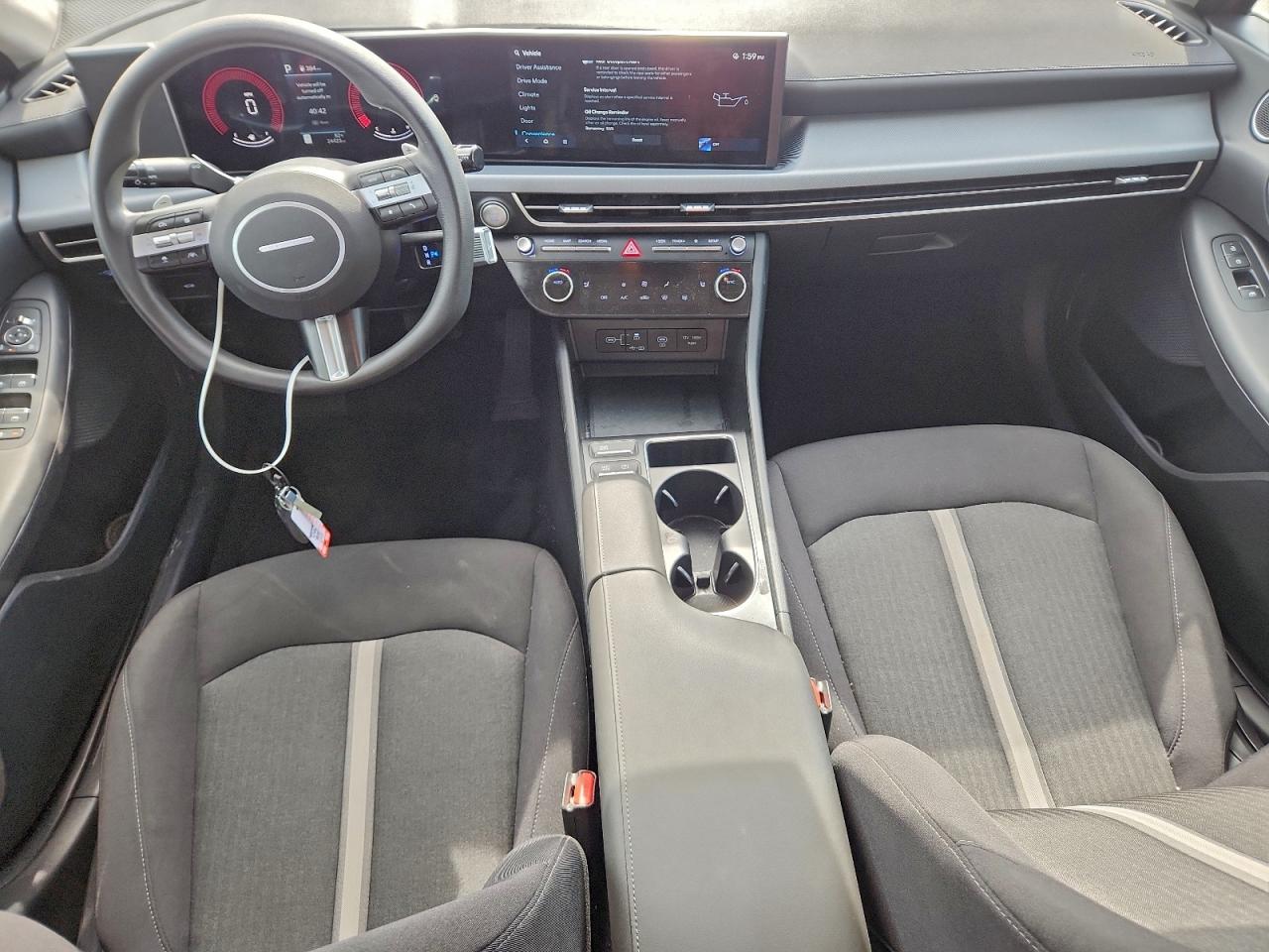 2025 HYUNDAI SONATA SEL photo 8