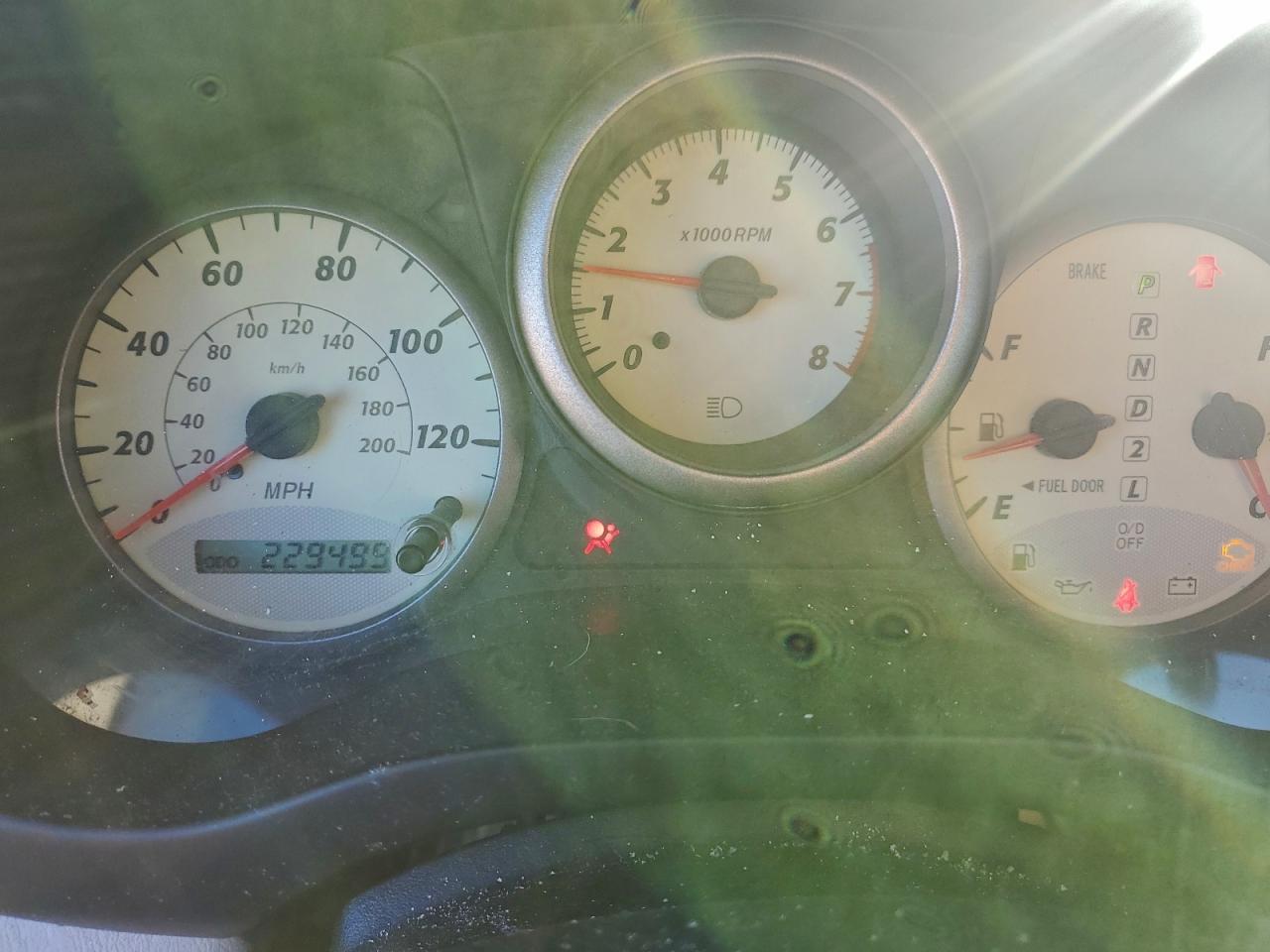 2002 TOYOTA RAV4 photo 9