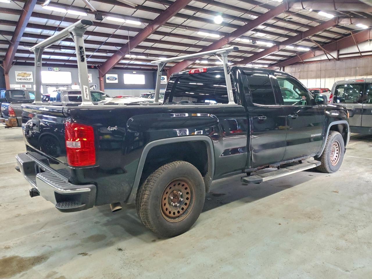2014 GMC SIERRA K1500 SLE photo 7
