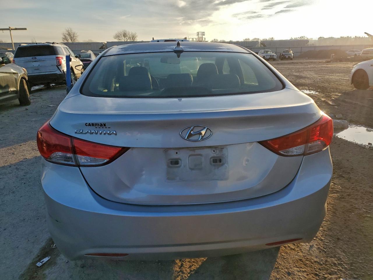 2013 HYUNDAI ELANTRA photo 6