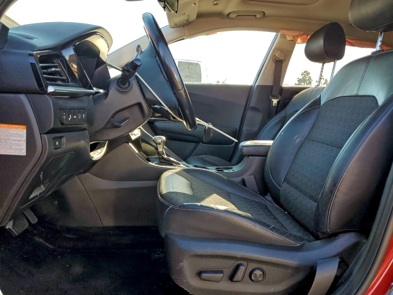 2020 KIA NIRO TOURING photo 7
