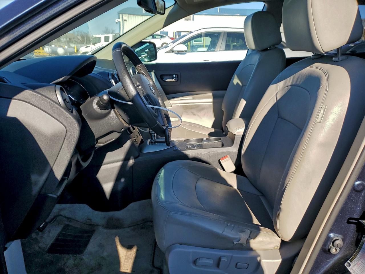 2013 NISSAN ROGUE S photo 7