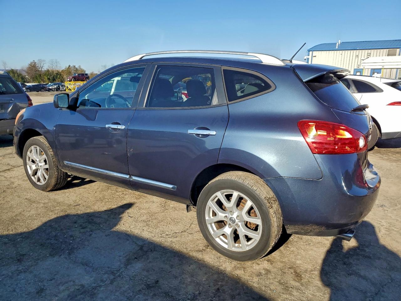 2013 NISSAN ROGUE S photo 2
