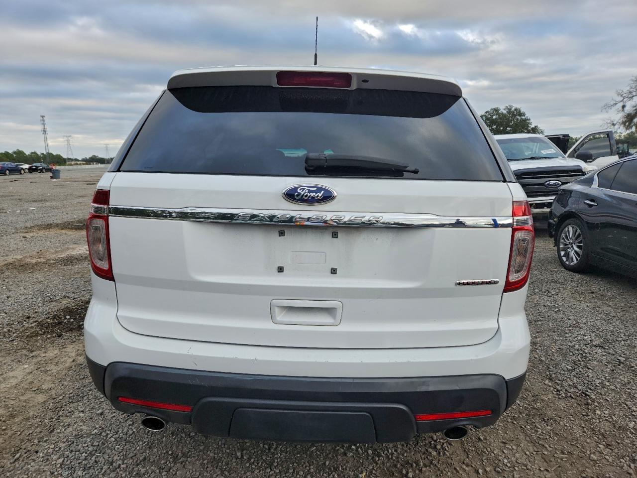 2014 FORD EXPLORER photo 6