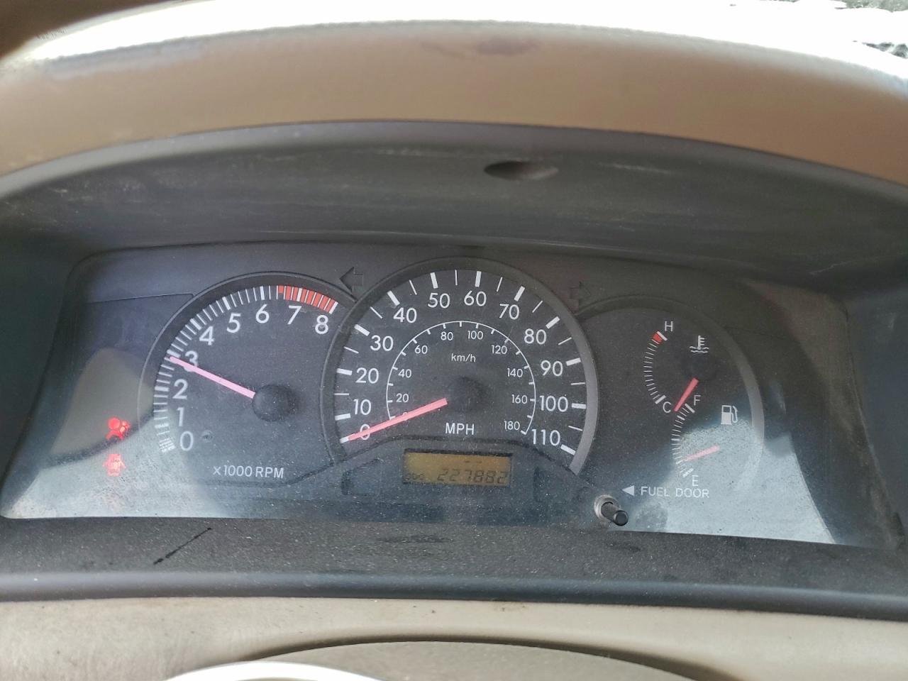 2004 TOYOTA COROLLA CE photo 9