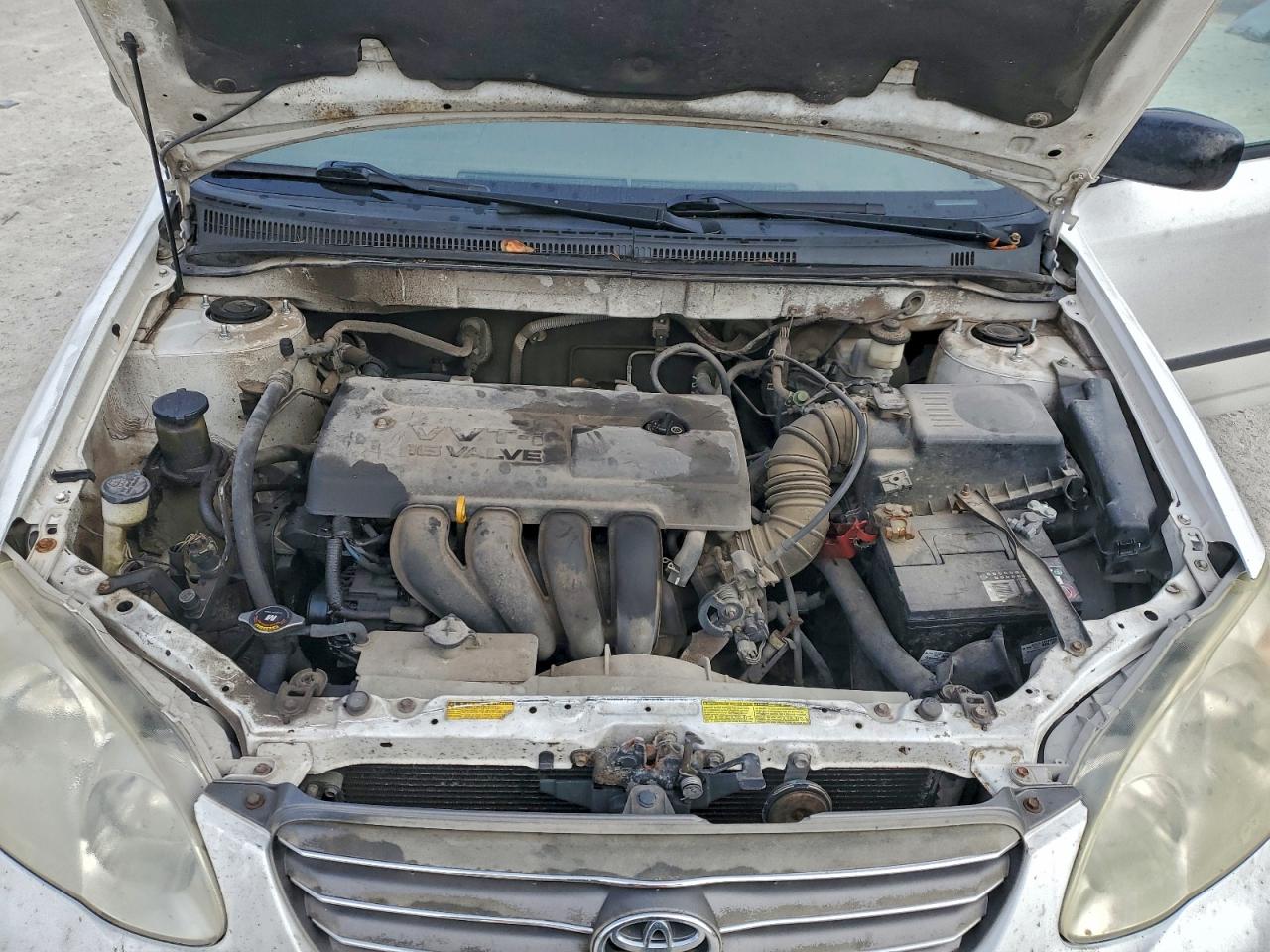 2004 TOYOTA COROLLA CE photo 11