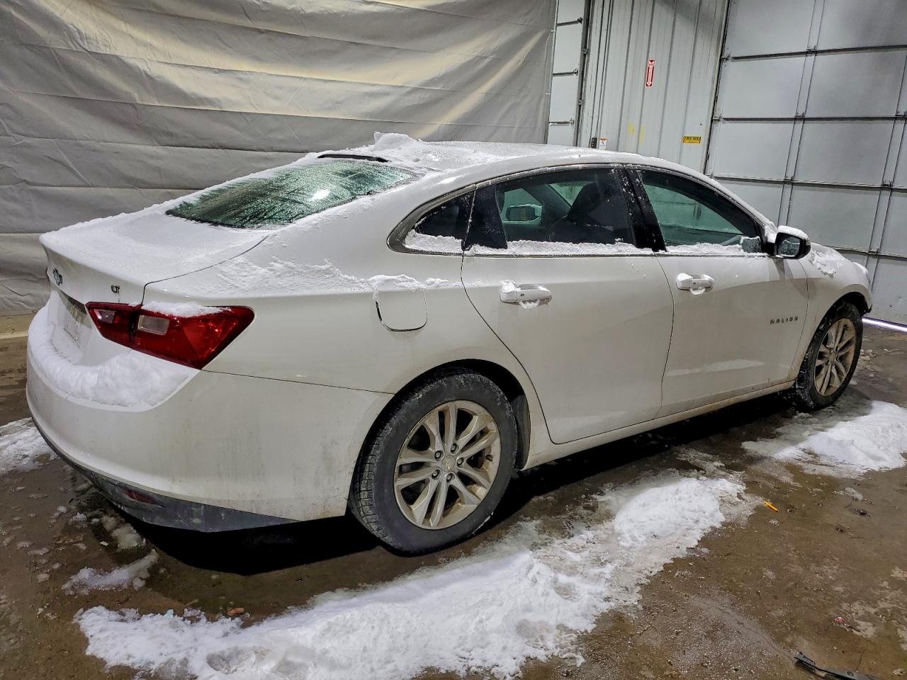 2016 CHEVROLET MALIBU LT photo 3