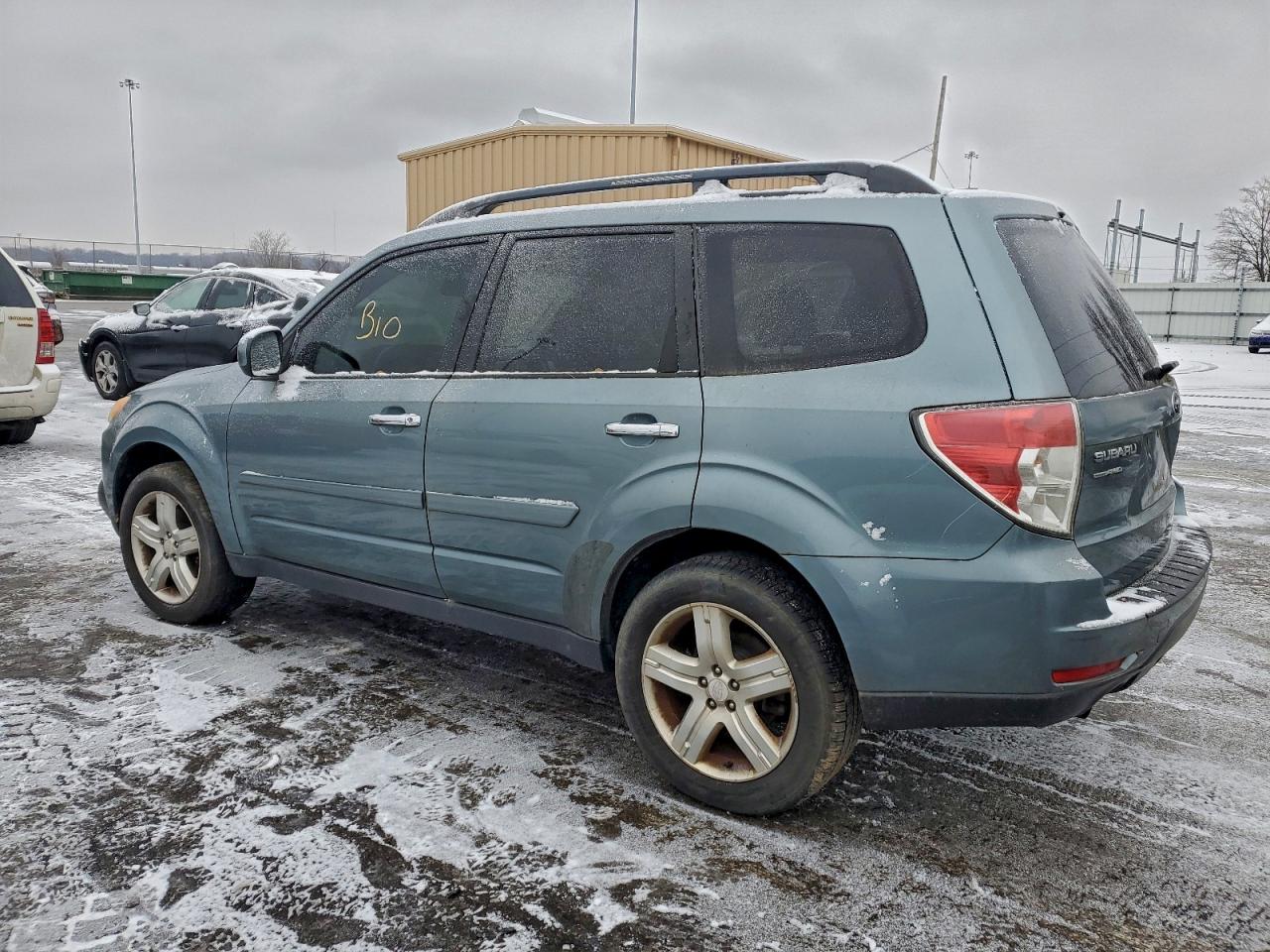 2010 SUBARU FORESTER 2.5X PREMIUM photo 2