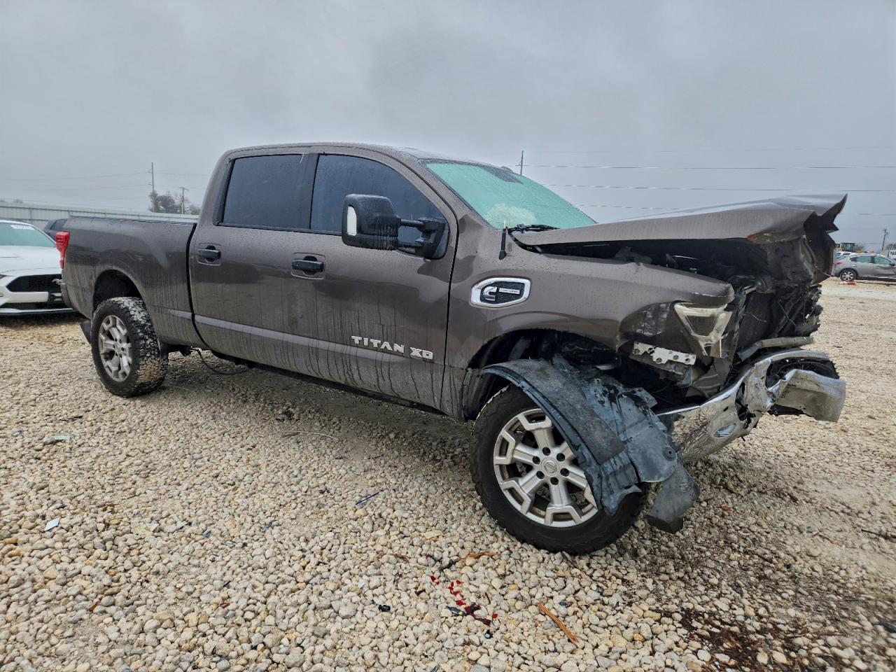 2017 NISSAN TITAN XD SL photo 7
