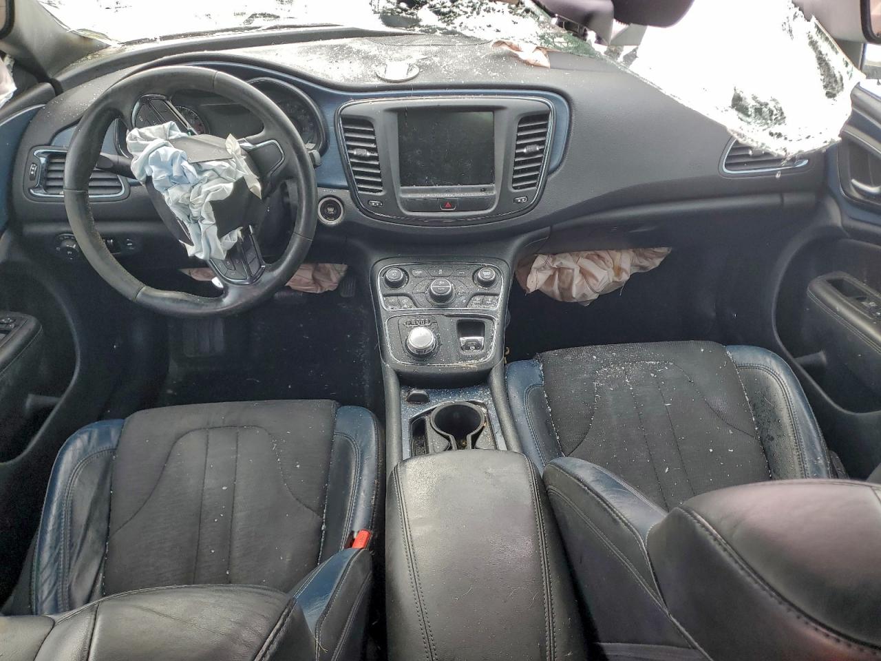 2015 CHRYSLER 200 S photo 8