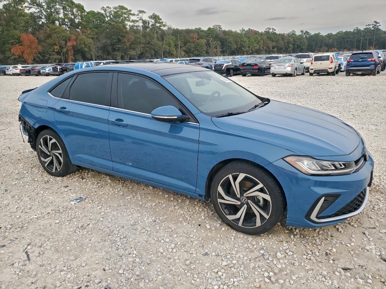 2025 VOLKSWAGEN JETTA SEL photo 4