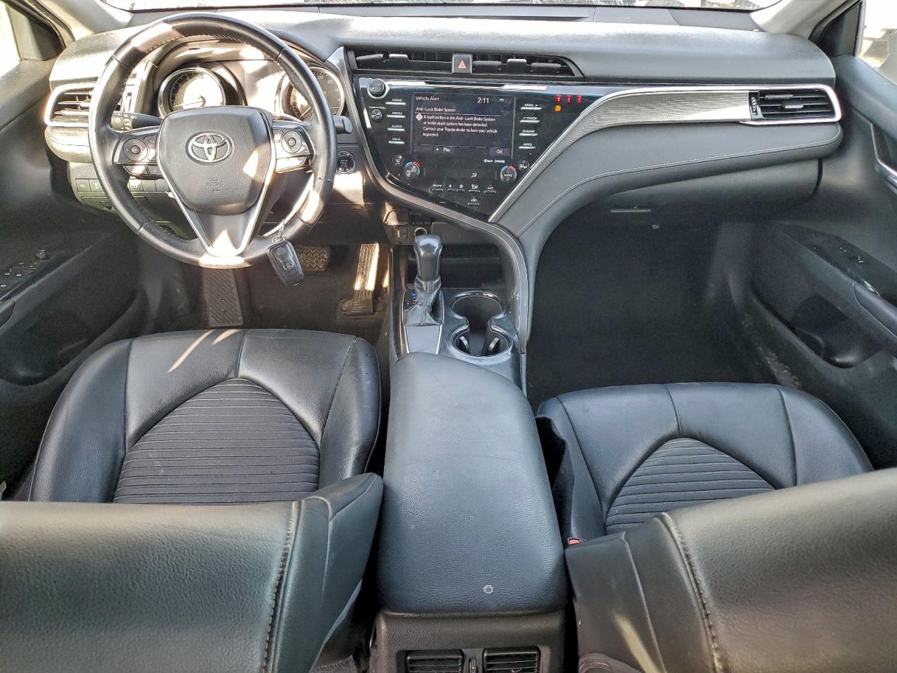 2018 TOYOTA CAMRY L photo 8