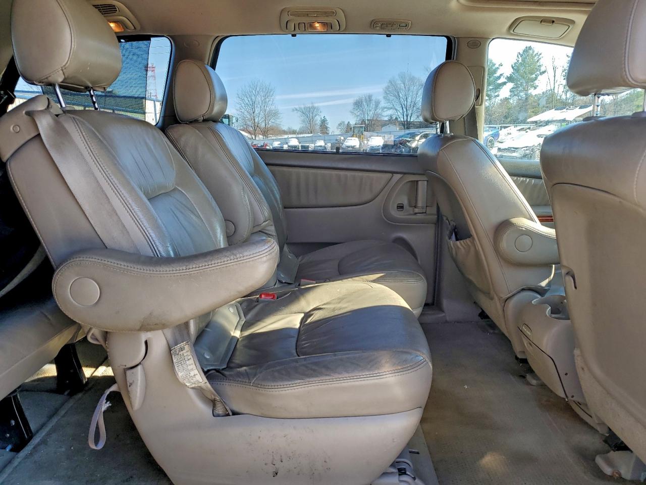 2006 TOYOTA SIENNA XLE photo 11