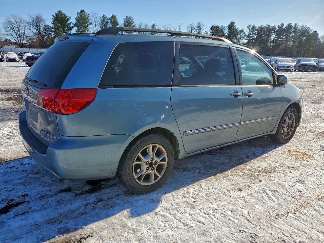 2006 TOYOTA SIENNA XLE photo 3