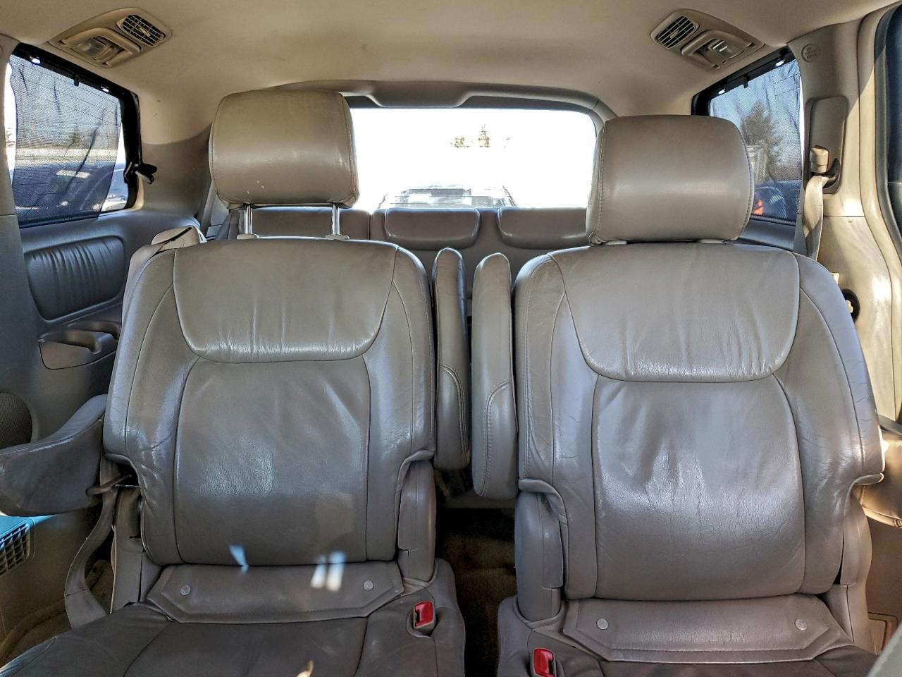2006 TOYOTA SIENNA XLE photo 10