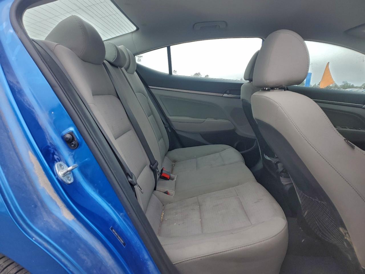 2017 HYUNDAI ELANTRA SE photo 10