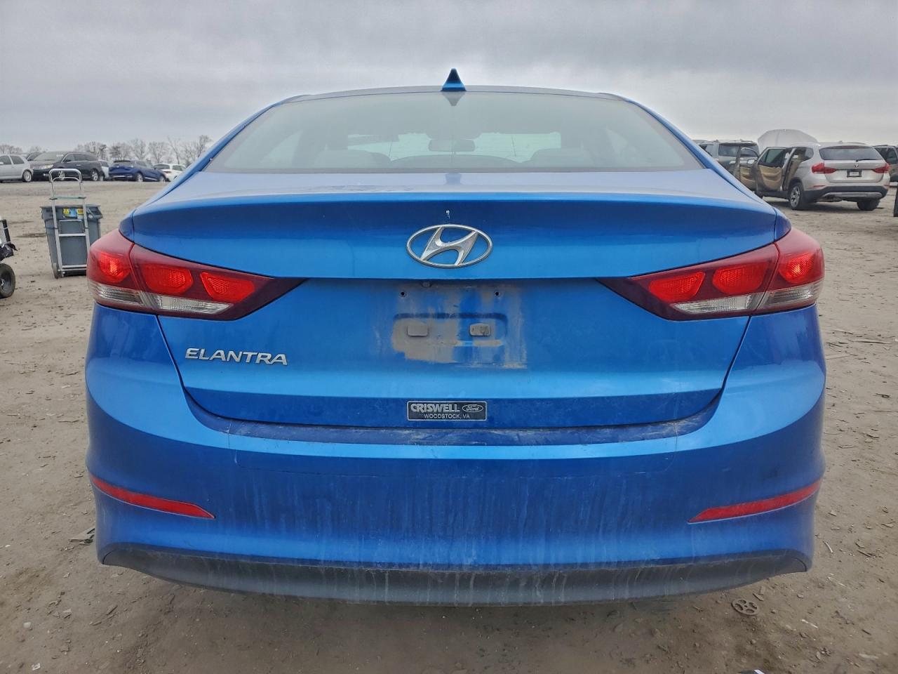2017 HYUNDAI ELANTRA SE photo 6