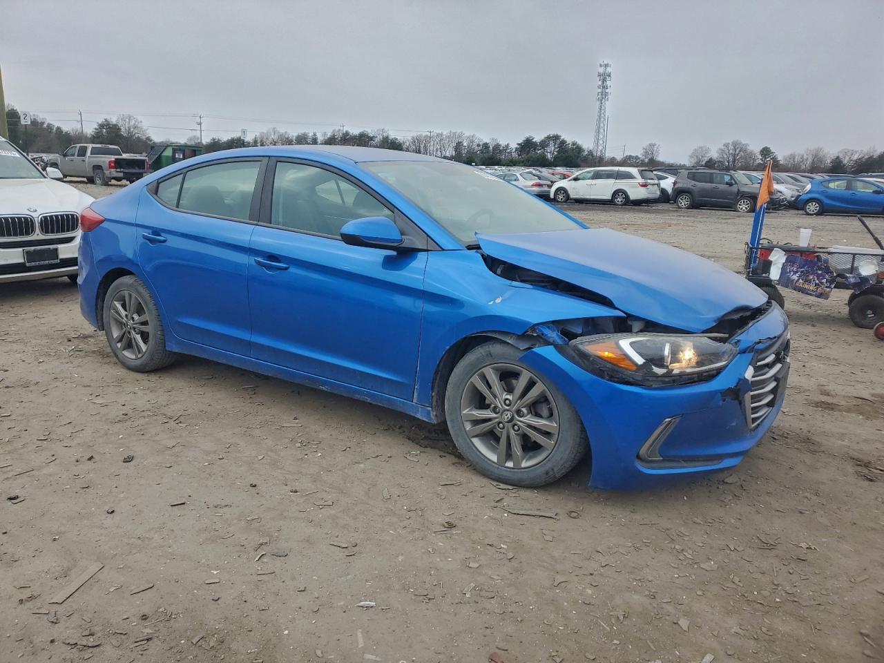 2017 HYUNDAI ELANTRA SE photo 4