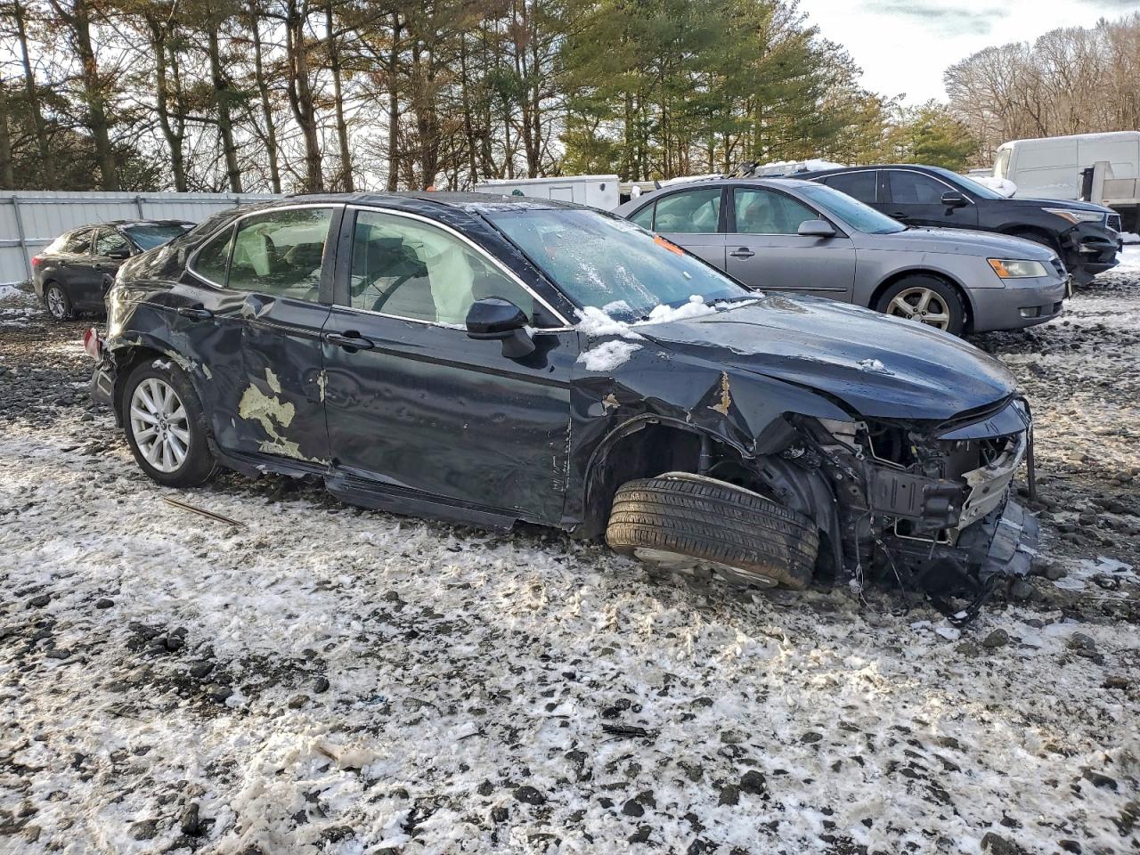 2018 TOYOTA CAMRY L photo 7